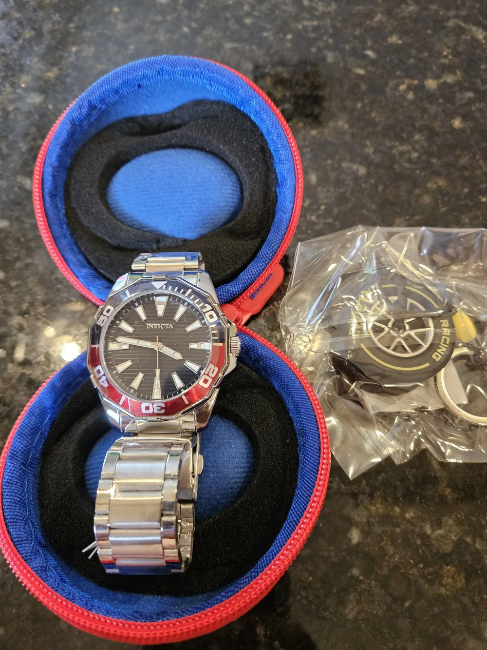 Invicta 001-GA-M-102 46mm Blue & Red Bezel Steel Watch Travel Case & Keychain